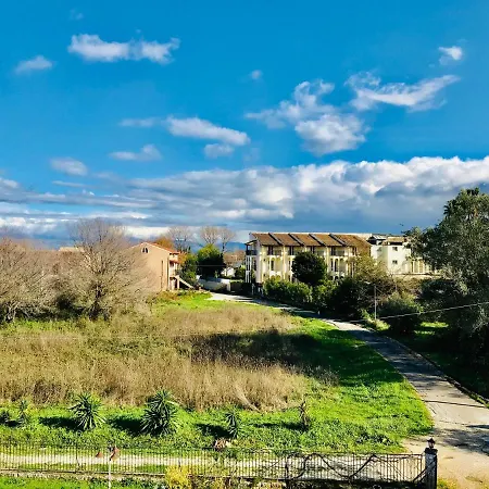 Πανσιόν In - Banos And Swimming Pool *