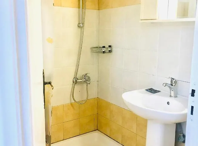 Banos And Swimming Pool Apartment *