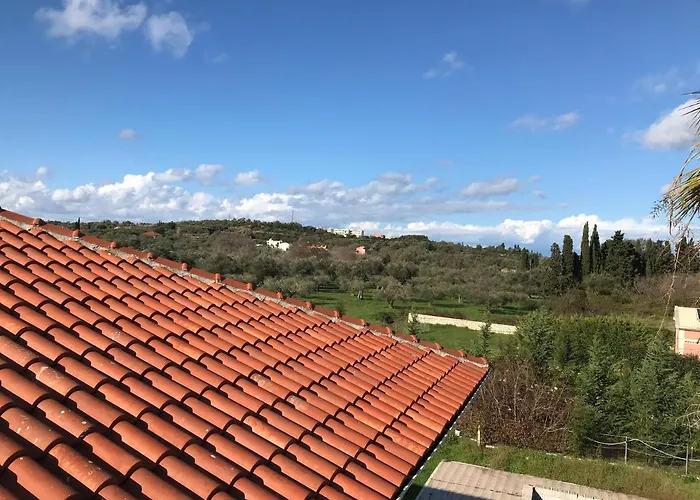 Banos And Swimming Pool Apartment Roda (Corfu)