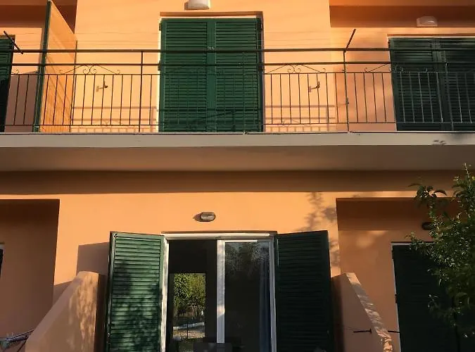 Banos And Swimming Pool Apartment