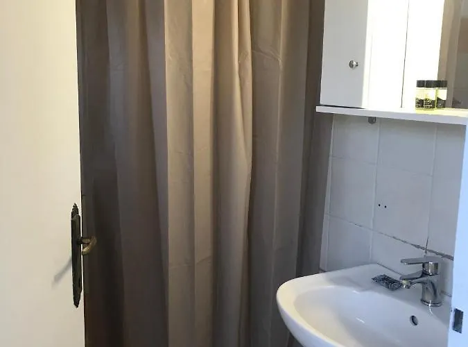 Apartment Banos And Swimming Pool *