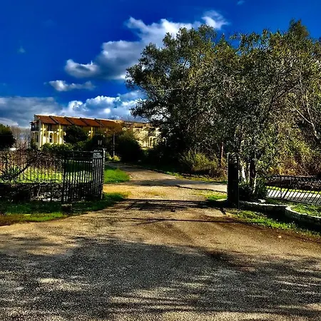 Banos And Swimming Pool